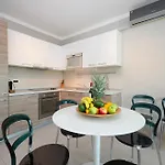 Suits Lav Apartment