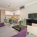 Suits Lav Apartment Podstrana